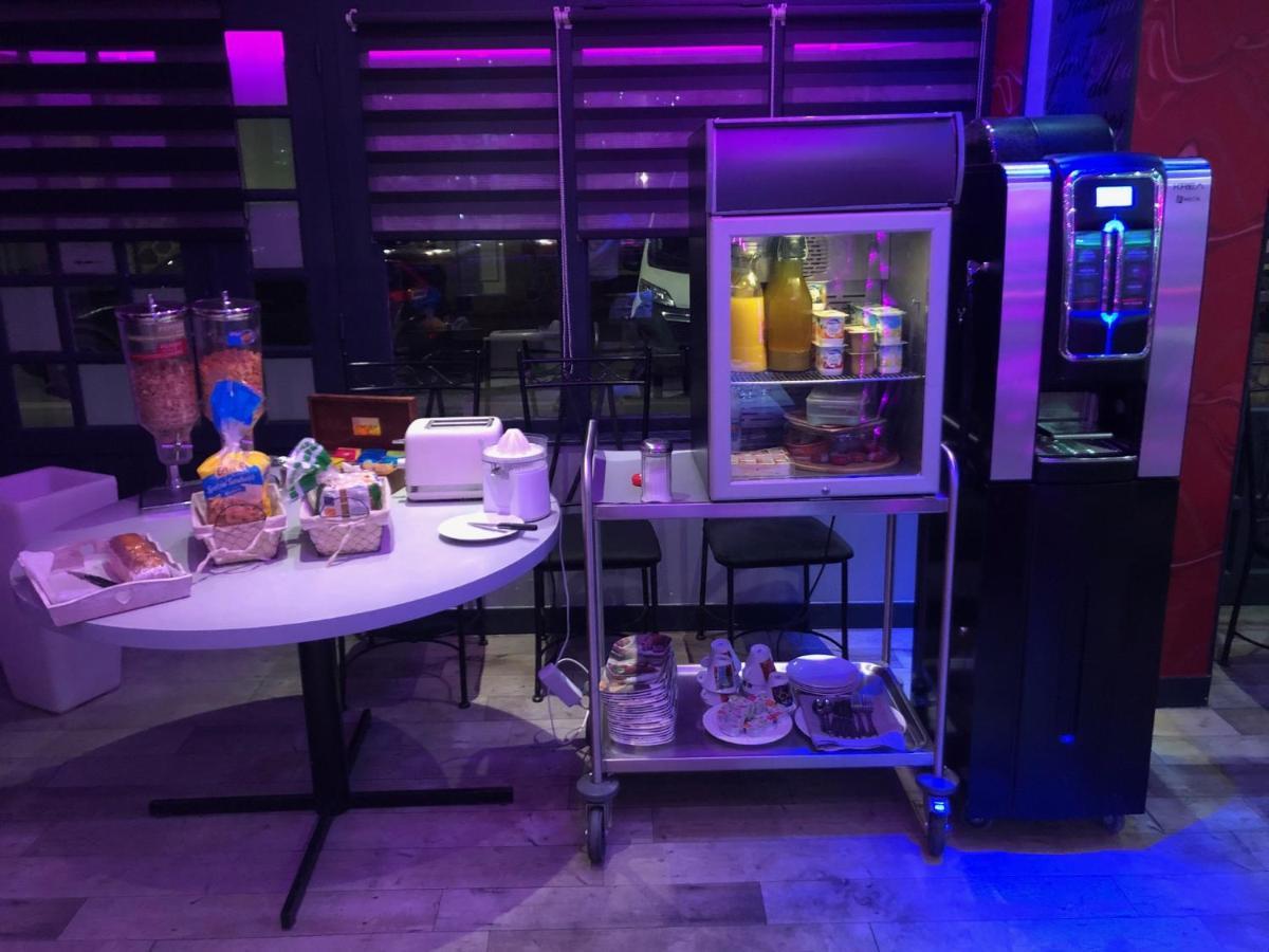 L' Annexe Beverl'inn Flers  Exteriör bild