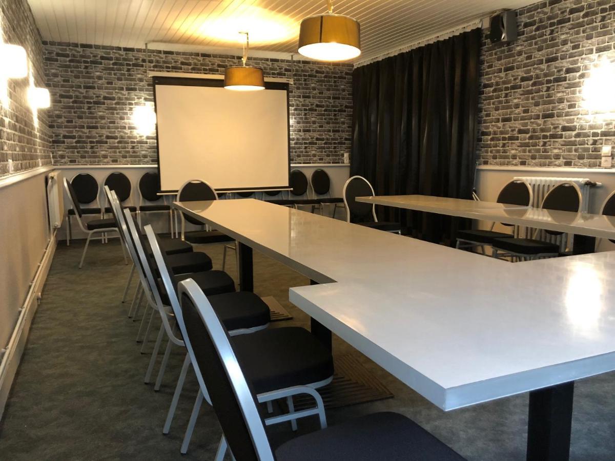 L' Annexe Beverl'inn Flers  Exteriör bild