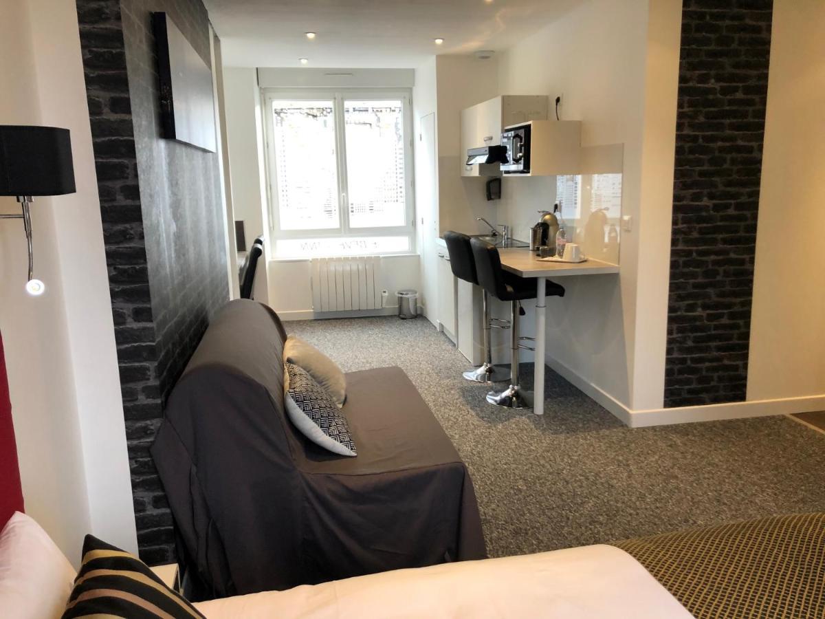 L' Annexe Beverl'inn Flers  Exteriör bild